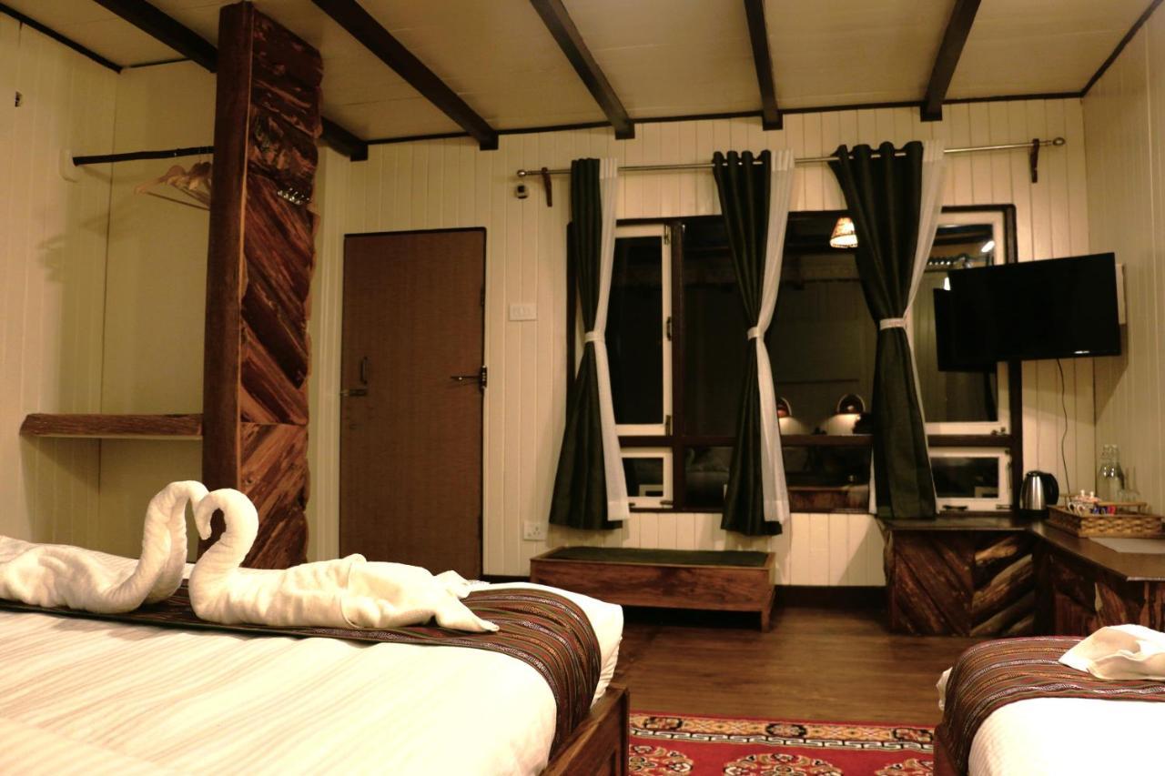 The Nettle And Fern Farmstay Pelling Exterior foto