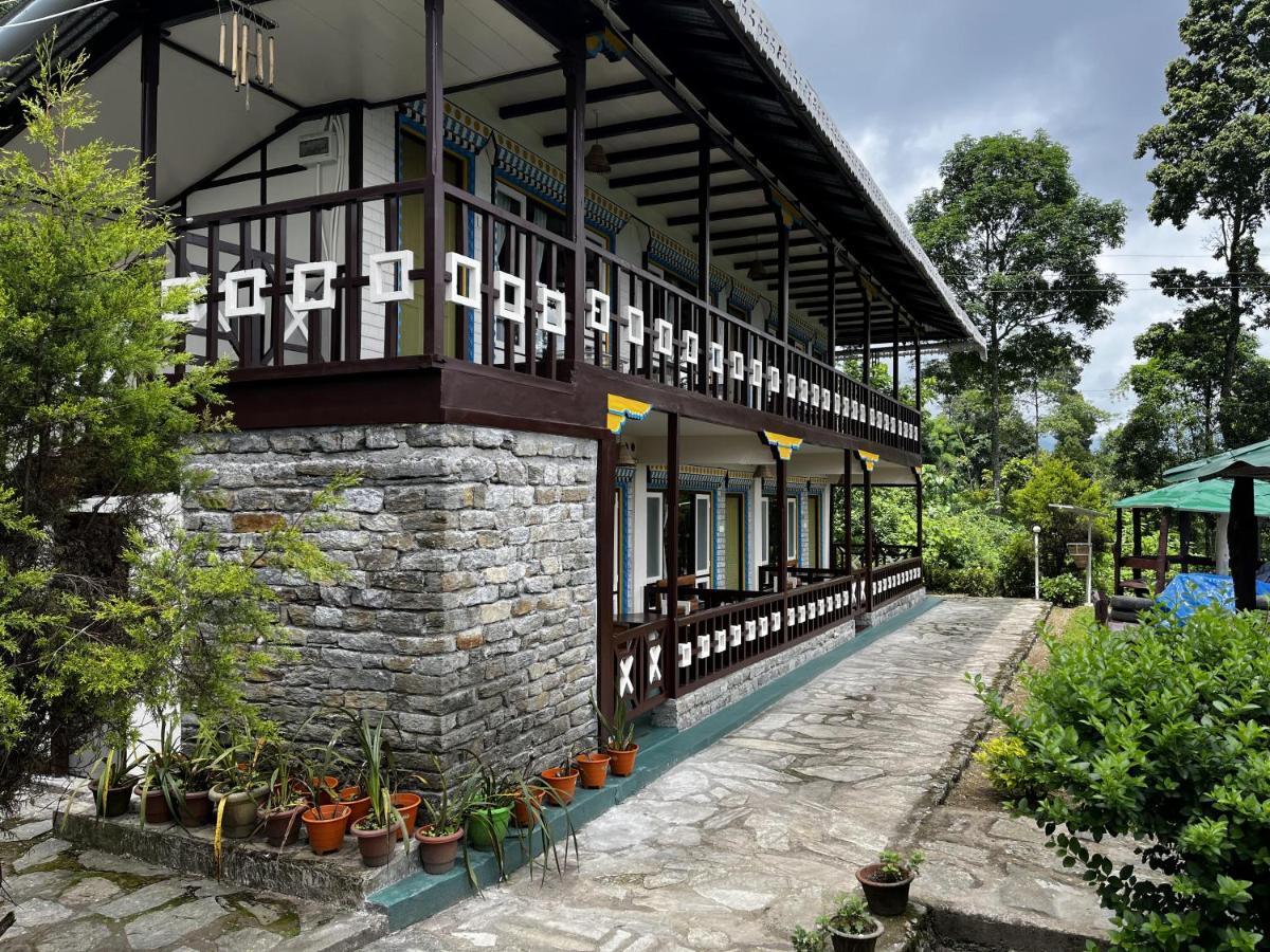 The Nettle And Fern Farmstay Pelling Exterior foto