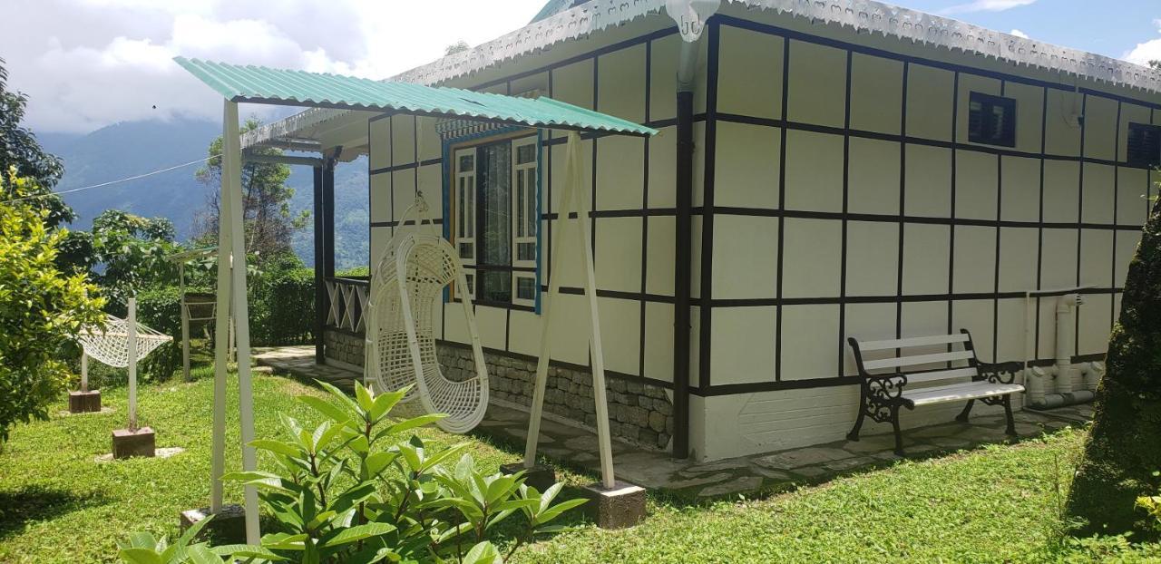 The Nettle And Fern Farmstay Pelling Exterior foto