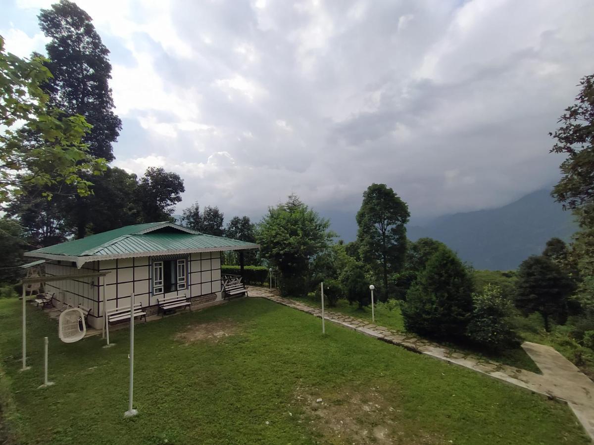 The Nettle And Fern Farmstay Pelling Exterior foto