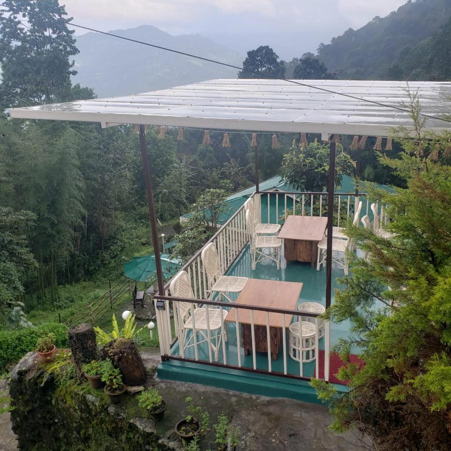 The Nettle And Fern Farmstay Pelling Exterior foto