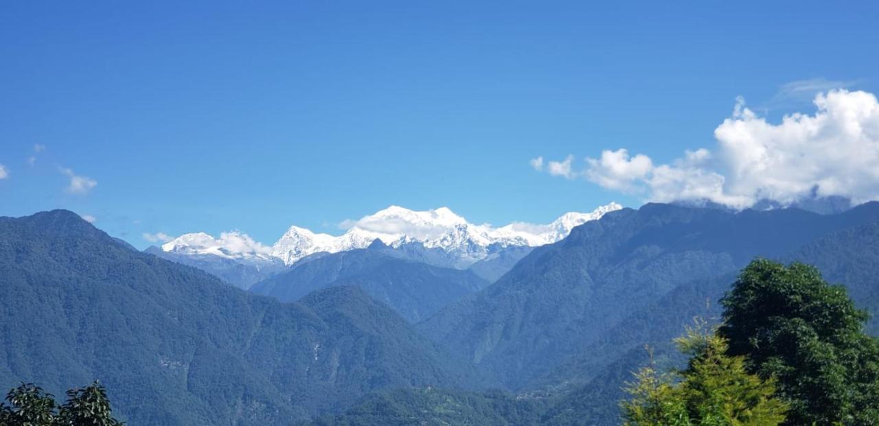 The Nettle And Fern Farmstay Pelling Exterior foto
