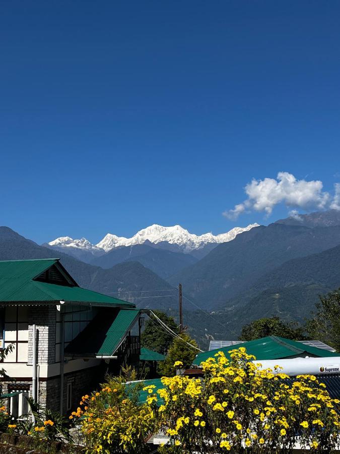 The Nettle And Fern Farmstay Pelling Exterior foto