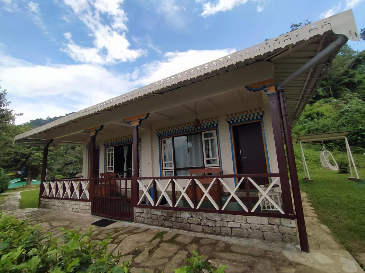 The Nettle And Fern Farmstay Pelling Exterior foto